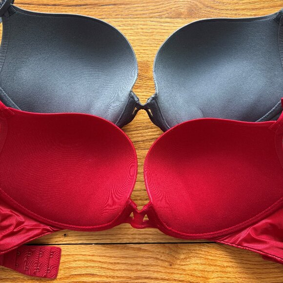 Bundle of 2 Victoria's Secret Very Sexy Push Up Bras- Red and Gray - Picture 9 of 10